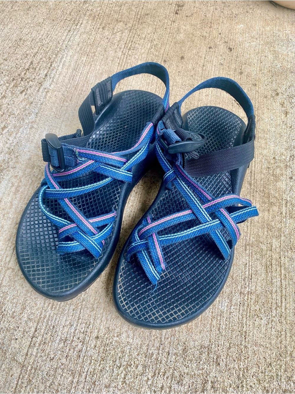 Chaco Women's Blue Strappy Sport Sandals with Pink Accent